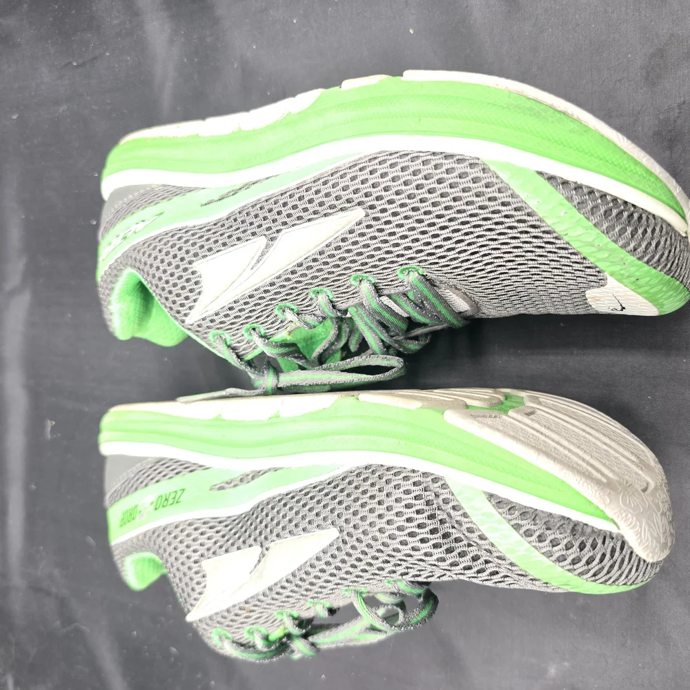Altra Gray and Green Athletic‎ Shoes for Running